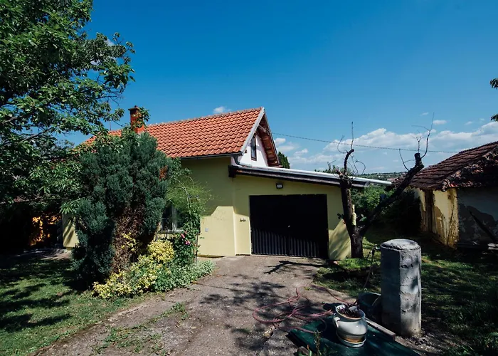 Дом отдыха Vikendica Ilic - Petrovac Na Mlavi *